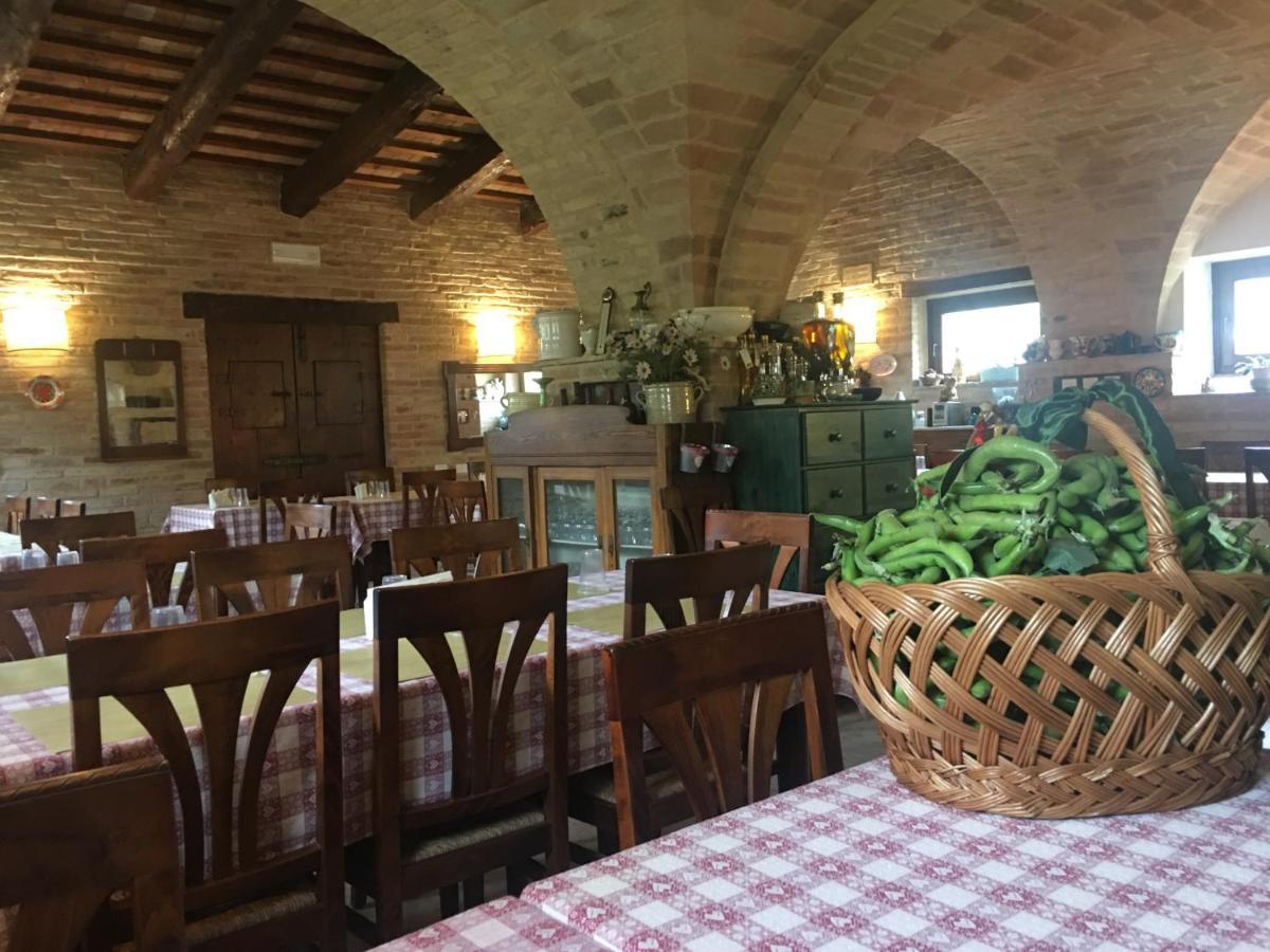 Affitta Camere Il Pettirosso Fermo Exteriér fotografie